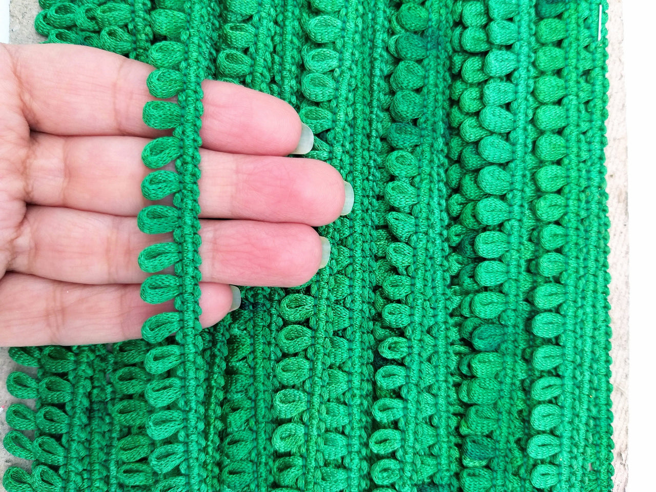 Green Two Tone Thread Lace, 9 Yards, Embroidery Lace Trims