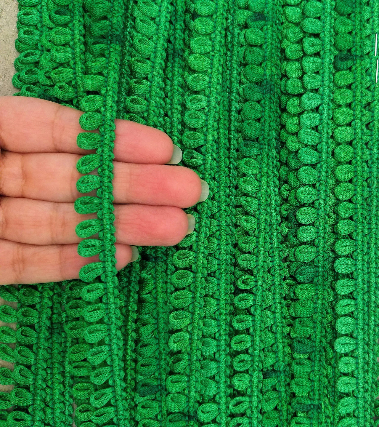 Green Two Tone Thread Lace, 9 Yards, Embroidery Lace Trims