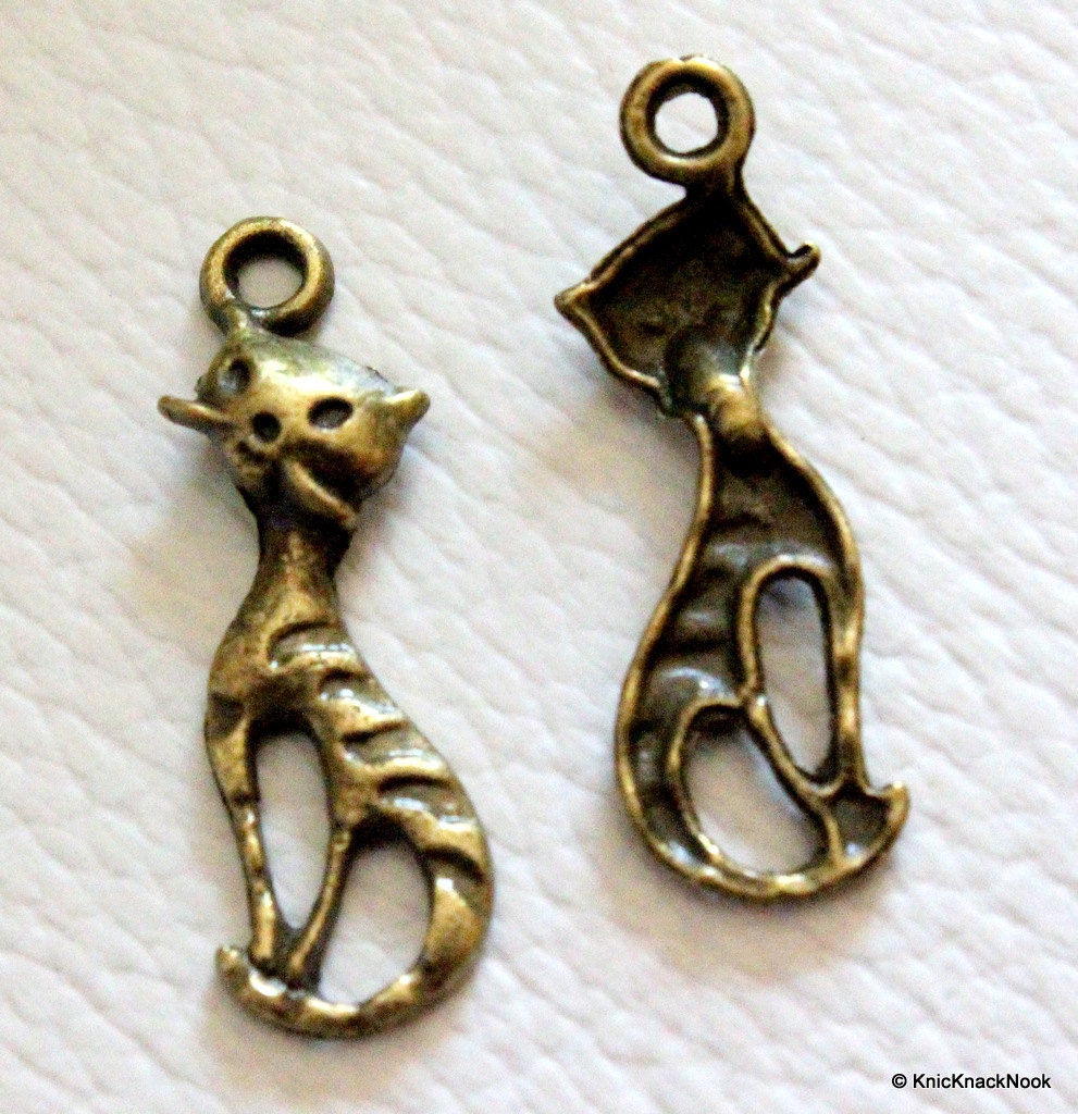 5 x Zinc Alloy Bronze Tone Cat Charms Pendants 25mm x 7mm