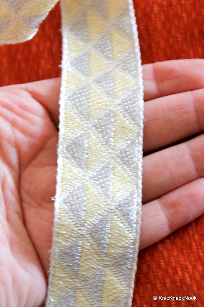 Silver And Cream Lace Trim, Approx. 3.2 mm