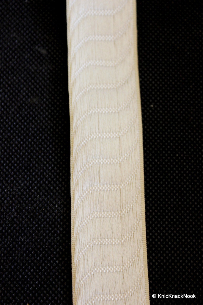 Beige One Yard Trim, Approx. 23mm Wide